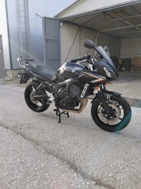 ������ Yamaha FZ6
