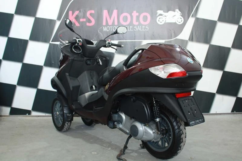 Piaggio Mp3 250ie 2007г., снимка 2 - Мотоциклети и мототехника - 34615874