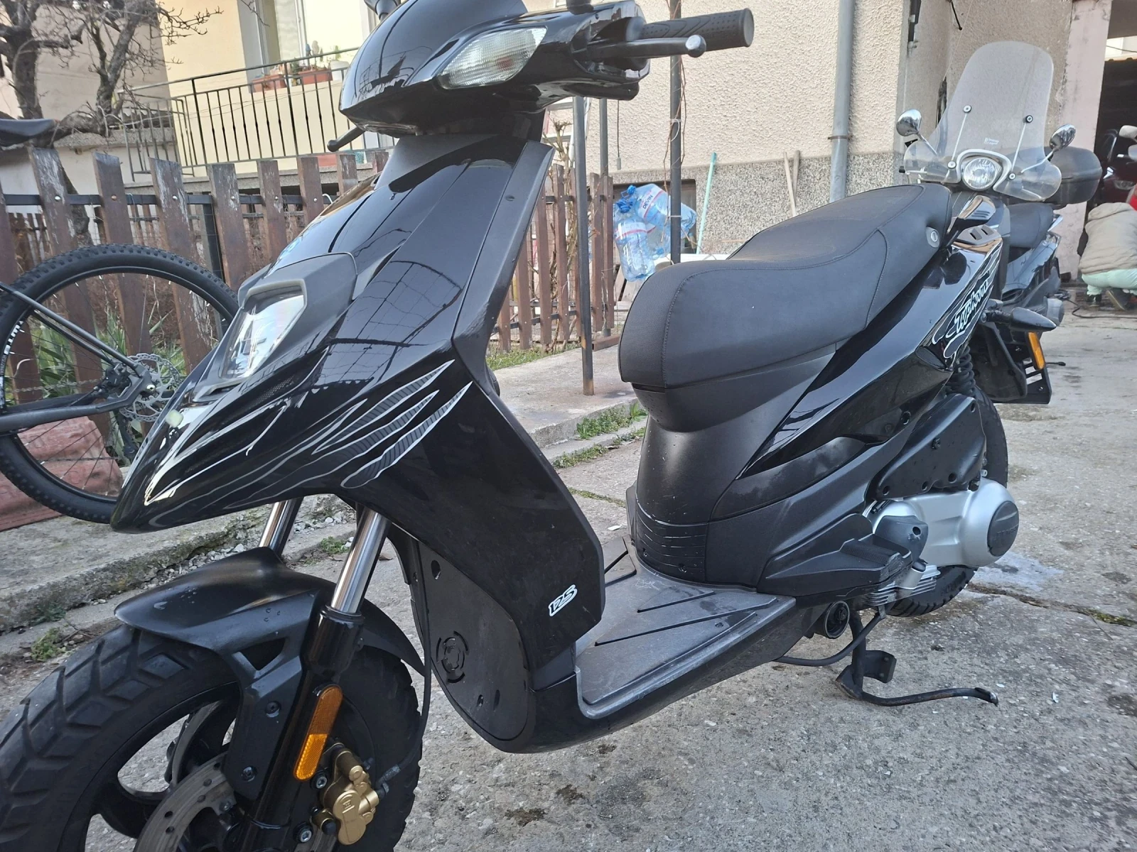 Piaggio Typhoon за А1 много лек става за кемпер или за жени , снимка 11 - Мотоциклети и мототехника - 53803269