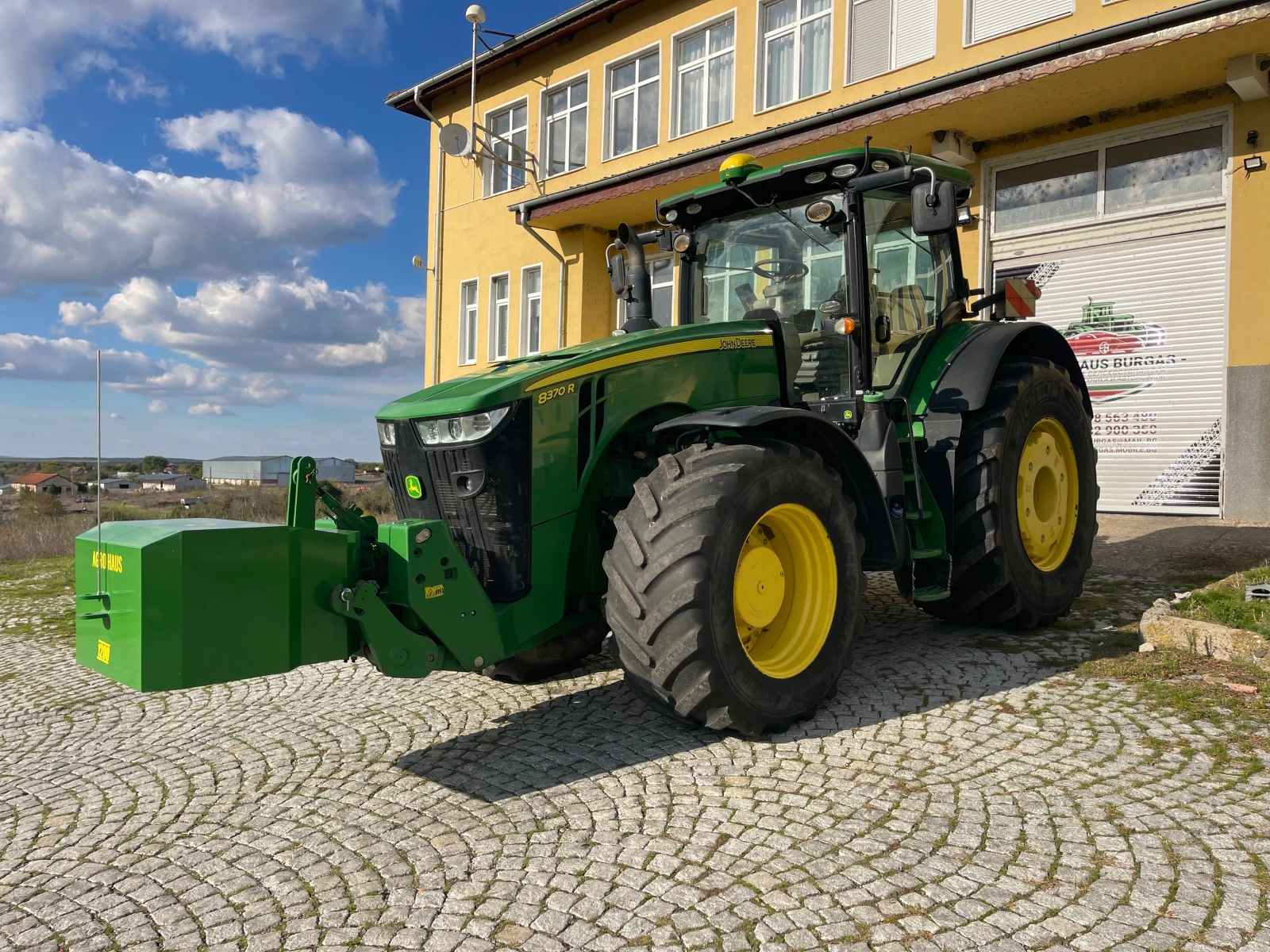 Трактор John Deere 8370R POWER SHIFT E-23 ЛИЗИНГ - изображение 3
