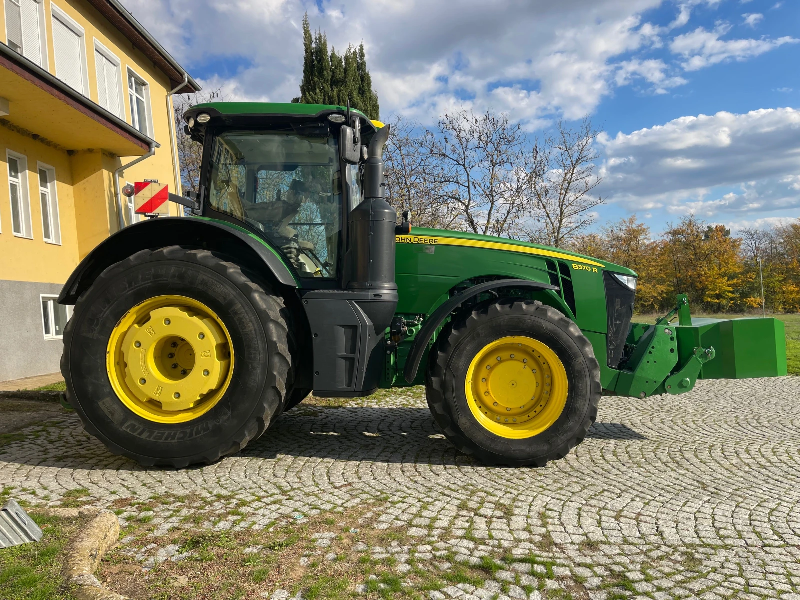 Трактор John Deere 8370R POWER SHIFT E-23 ЛИЗИНГ - изображение 9