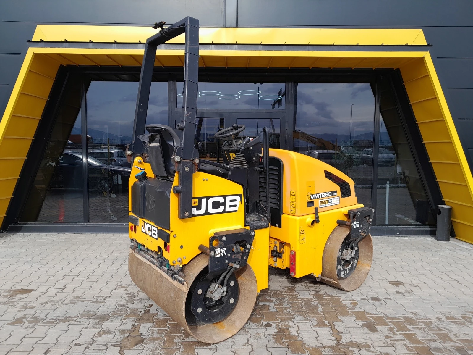 Валяк Друга марка Двубандажен JCB VMT260 2700кг - изображение 5