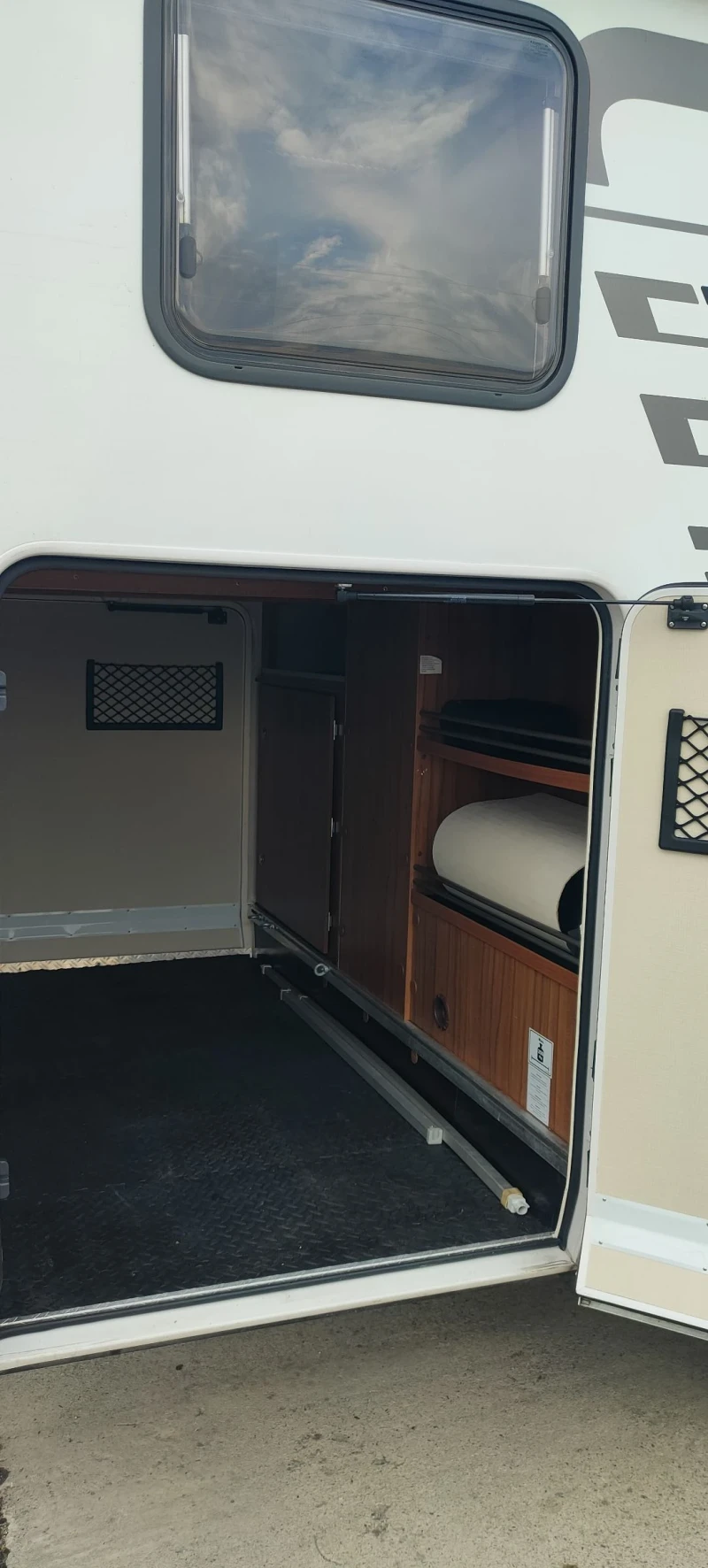 Кемпер HYMER / ERIBA EX578, снимка 17 - Каравани и кемпери - 51903049