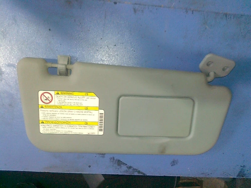 сенник десен за Мицубиши Колт (1)