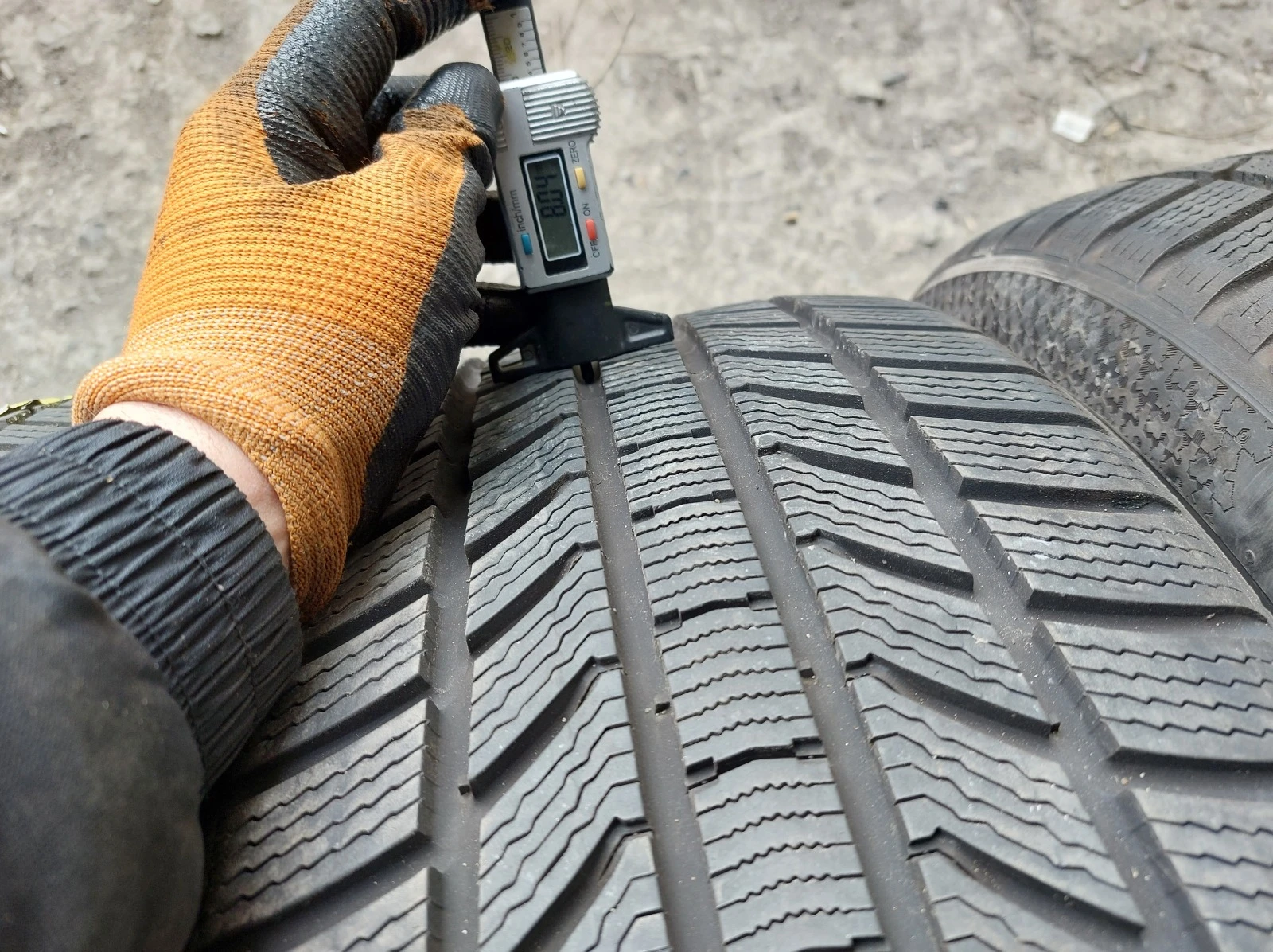 ���� 225/45R18 | Mobile.bg � ����������� 4