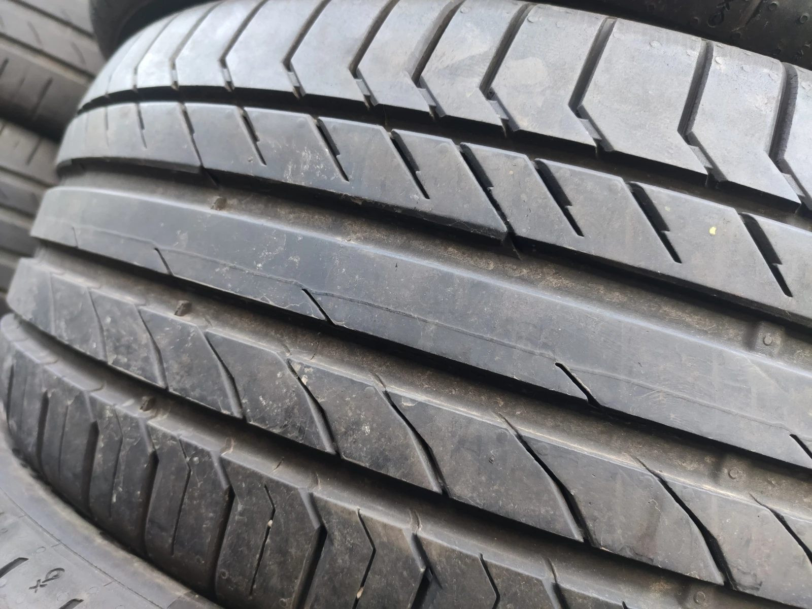 Гуми Летни 235/55R18, снимка 2 - Гуми и джанти - 54987160