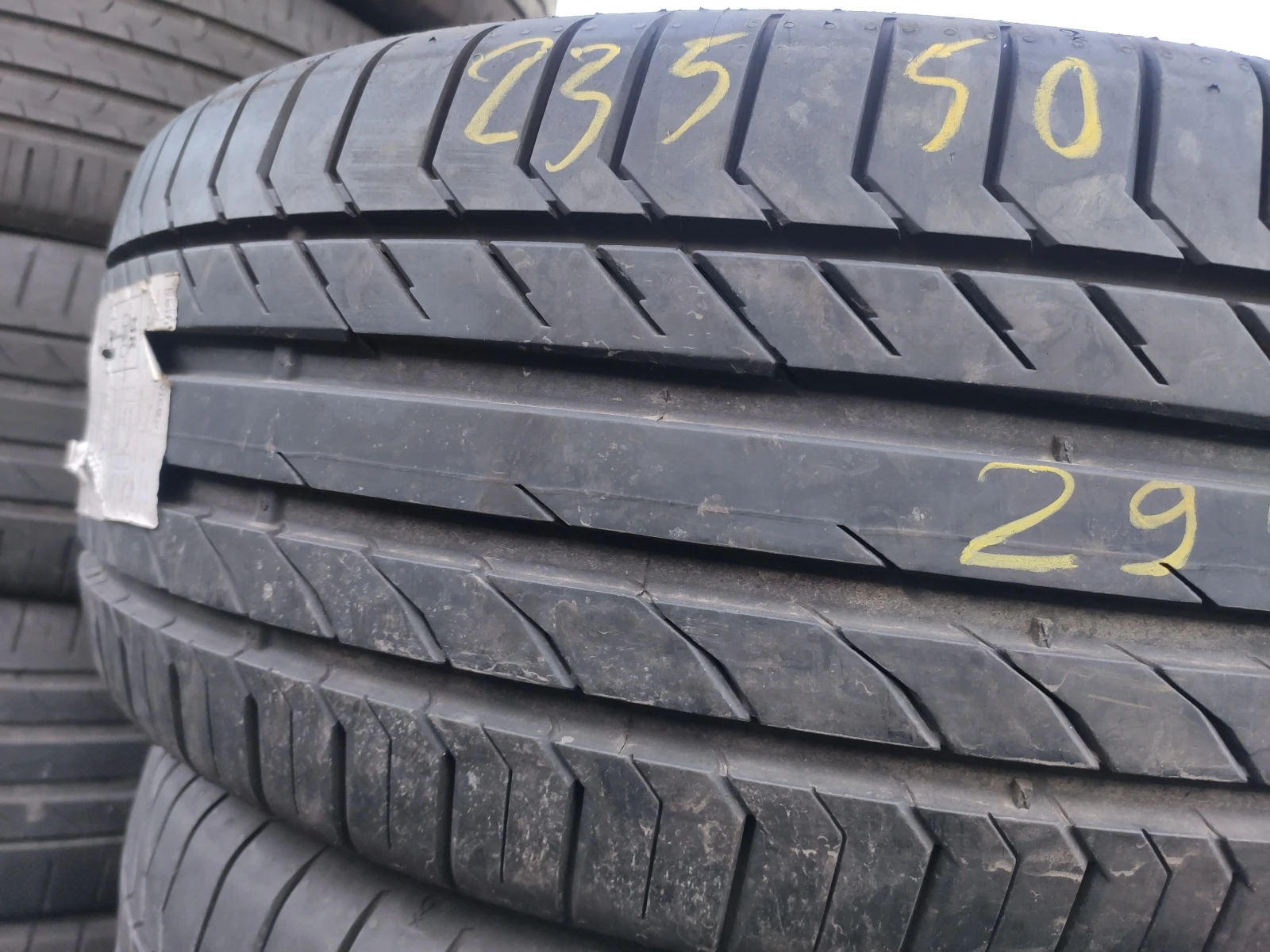 Гуми Летни 235/55R18, снимка 4 - Гуми и джанти - 54987160