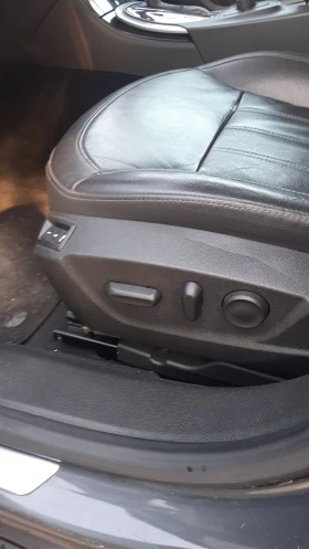 Opel Insignia 2.0 Автомат/нави, снимка 10