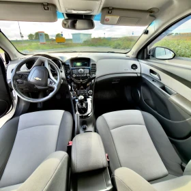 Chevrolet Cruze - 5112 € / 9998.20 лв. - 38116130 8