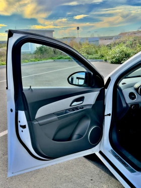 Chevrolet Cruze - 5112 € / 9998.20 лв. - 38116130 10