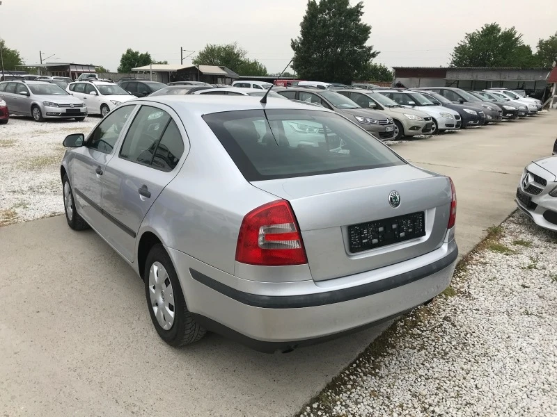 Skoda Octavia 1.6i 102кс., снимка 4 - Автомобили и джипове - 40735070