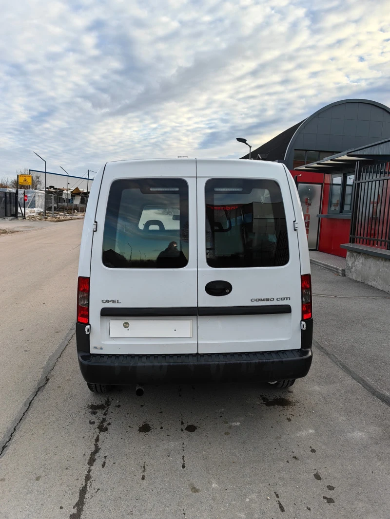 Opel Combo ТОП СЪСТОЯНИЕ.1.3TDI, КЛИМА, 2009Г.Цената е крайна, снимка 6 - Автомобили и джипове - 47329219