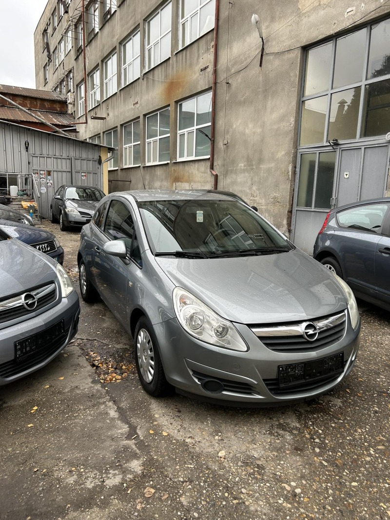 Opel Corsa, снимка 1 - Автомобили и джипове - 45559909