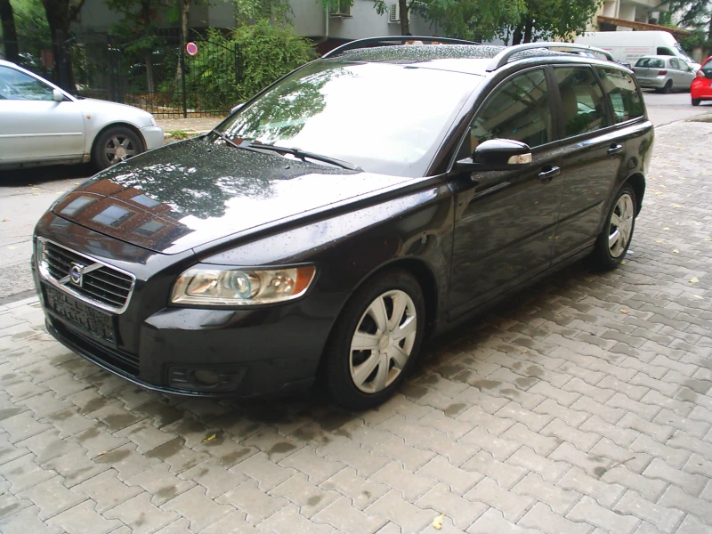 Volvo V50 2.0 HDI 136 k.c., снимка 7 - Автомобили и джипове - 47485259