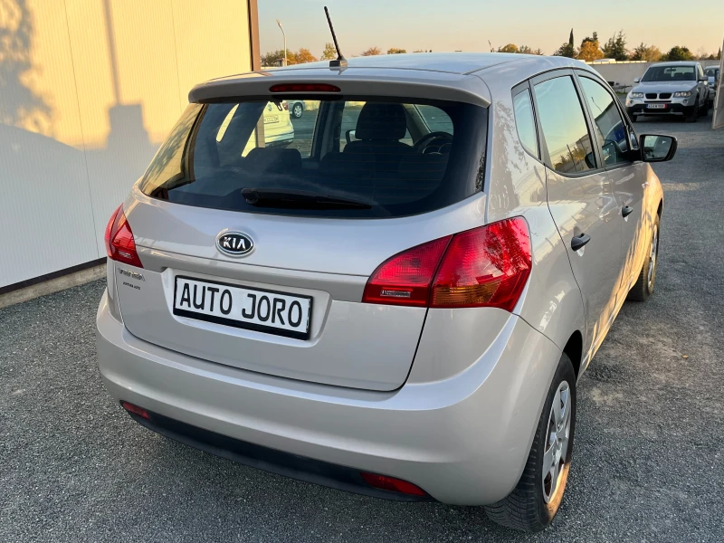 Kia Venga 1.4i-90k.c., снимка 4 - Автомобили и джипове - 47881880