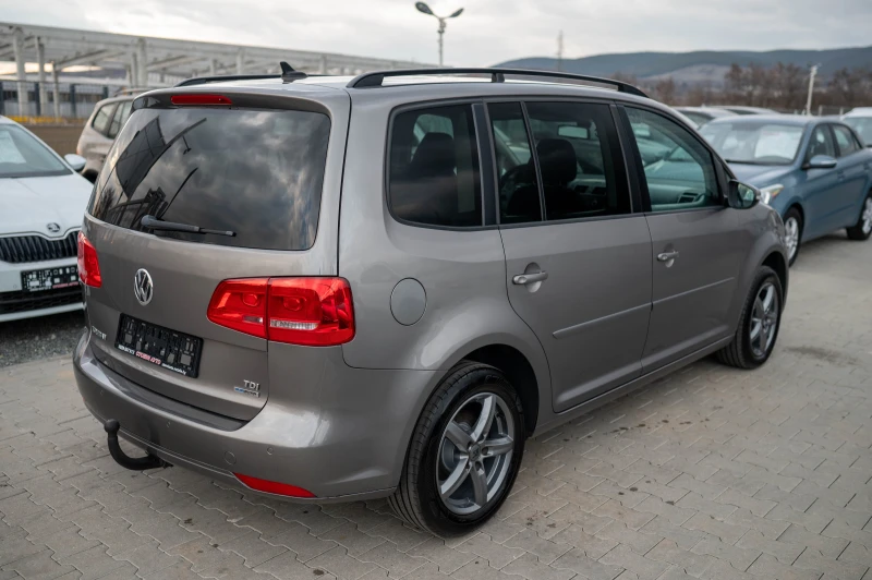 VW Touran Навигация* 6ск* 7места, снимка 6 - Автомобили и джипове - 48998452