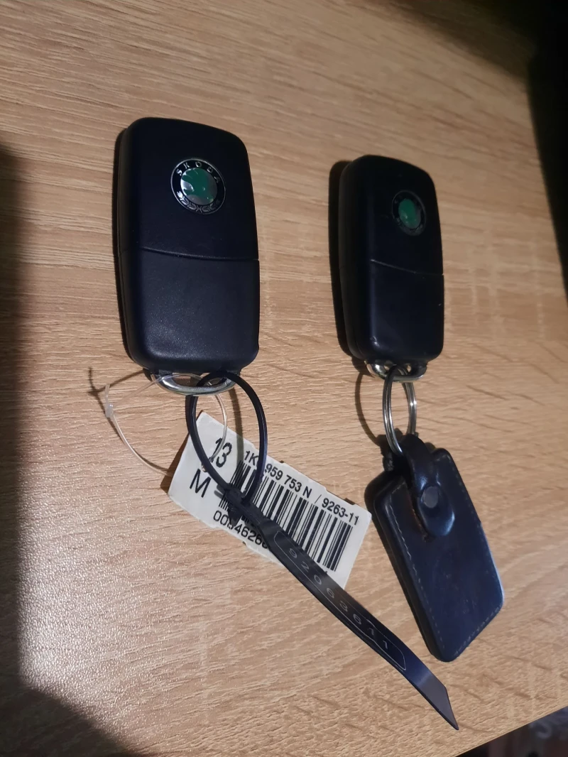 Skoda Octavia 1.6, снимка 7 - Автомобили и джипове - 52284168