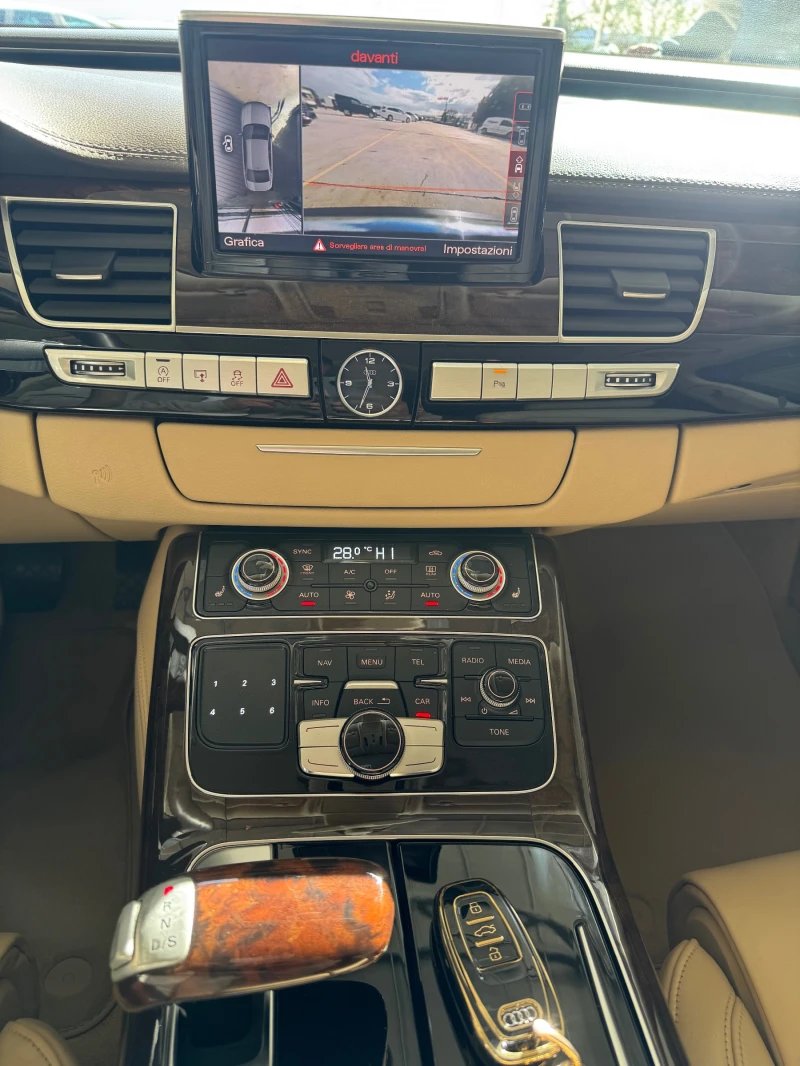 Audi A8 ЛИЗИНГ 4.2TDI/V8/Bose/Matrix/Quattro/Euro6B, снимка 15 - Автомобили и джипове - 52033891