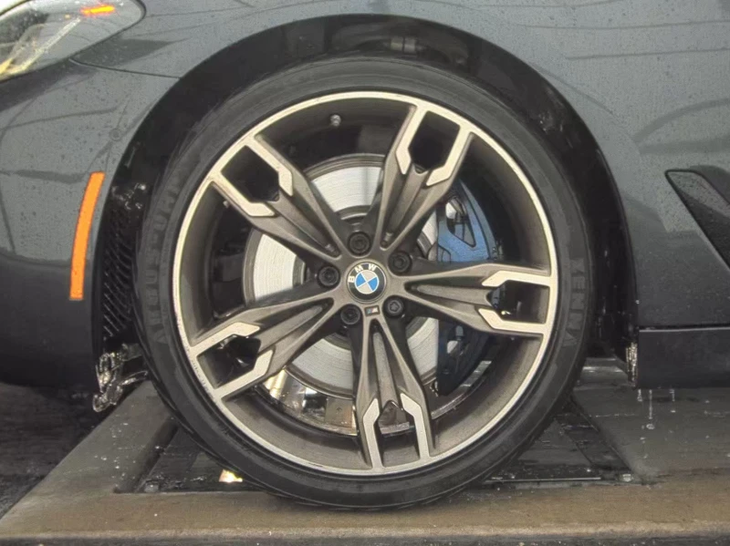 BMW 550 * M* XDRIVE* LASER* DIGITAL* MEMORY* PODGR* OBDUH, снимка 7 - Автомобили и джипове - 52326909