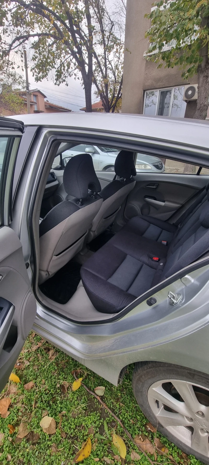 Honda Insight, снимка 7 - Автомобили и джипове - 52371620