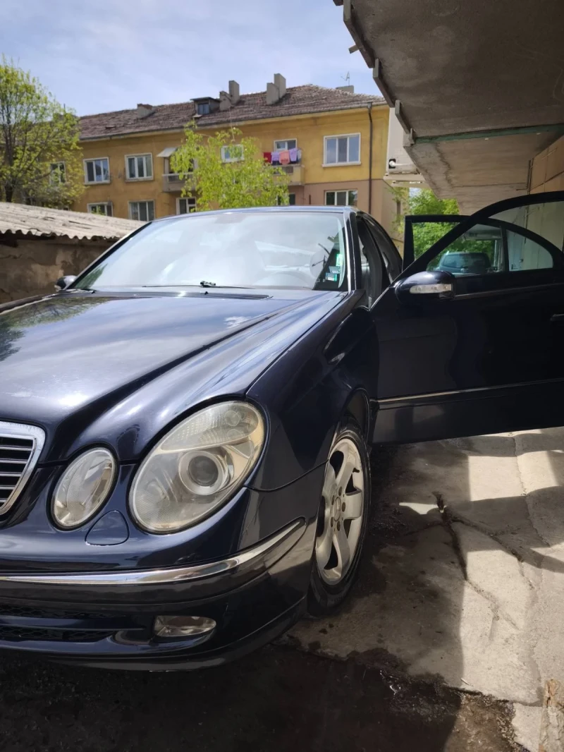 Mercedes-Benz E 270 CDI, снимка 6 - Автомобили и джипове - 52729689
