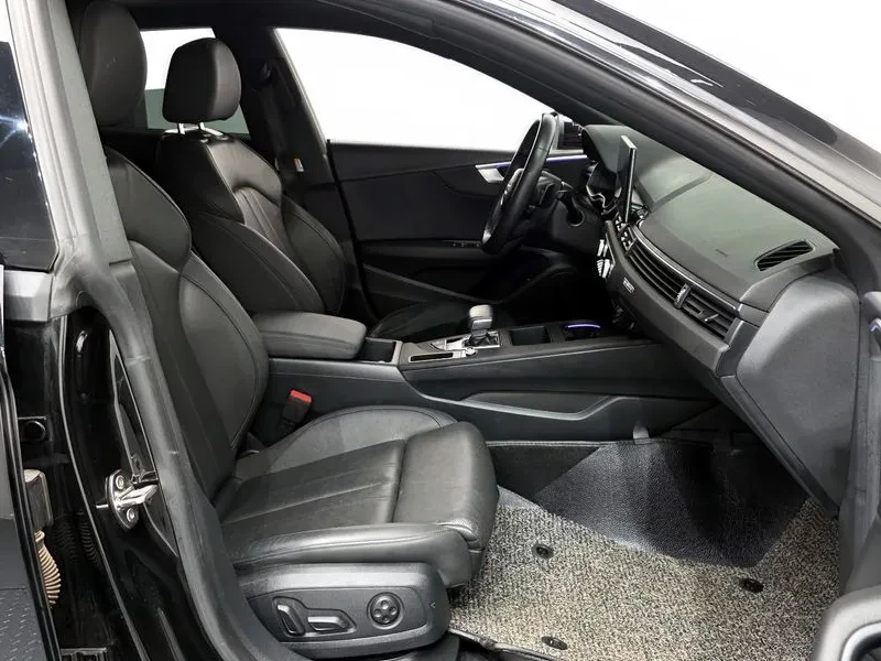 Audi A5 2.0 TDI Quattro, снимка 11 - Автомобили и джипове - 54145799