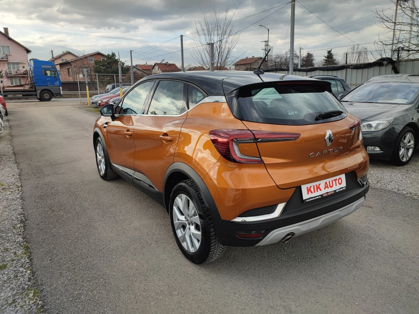 Renault Captur 1.3TCE-131ks-ДИСТРОНИК-ТОП - изображение 8