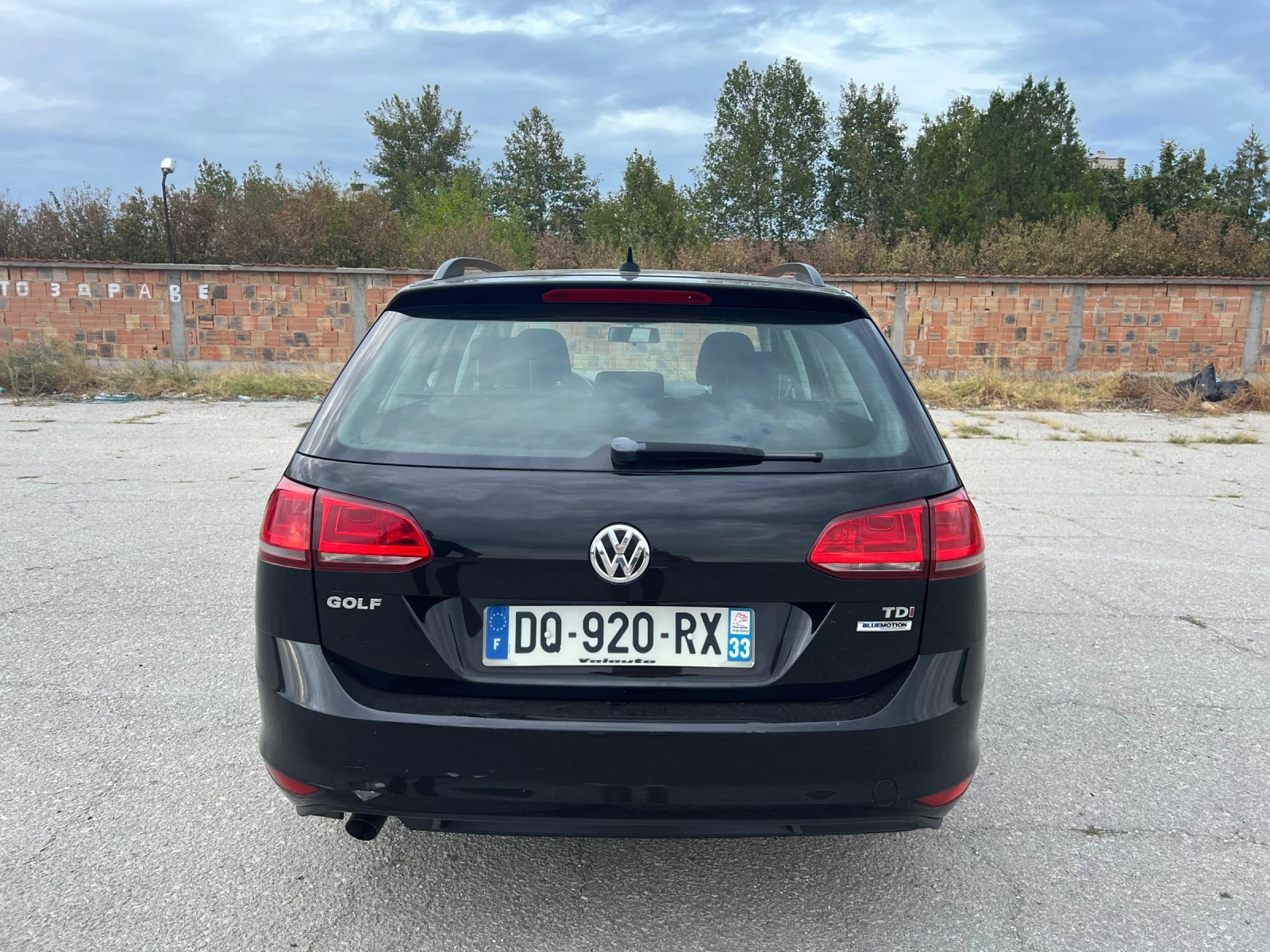 VW Golf Variant 1.6TDI - изображение 3