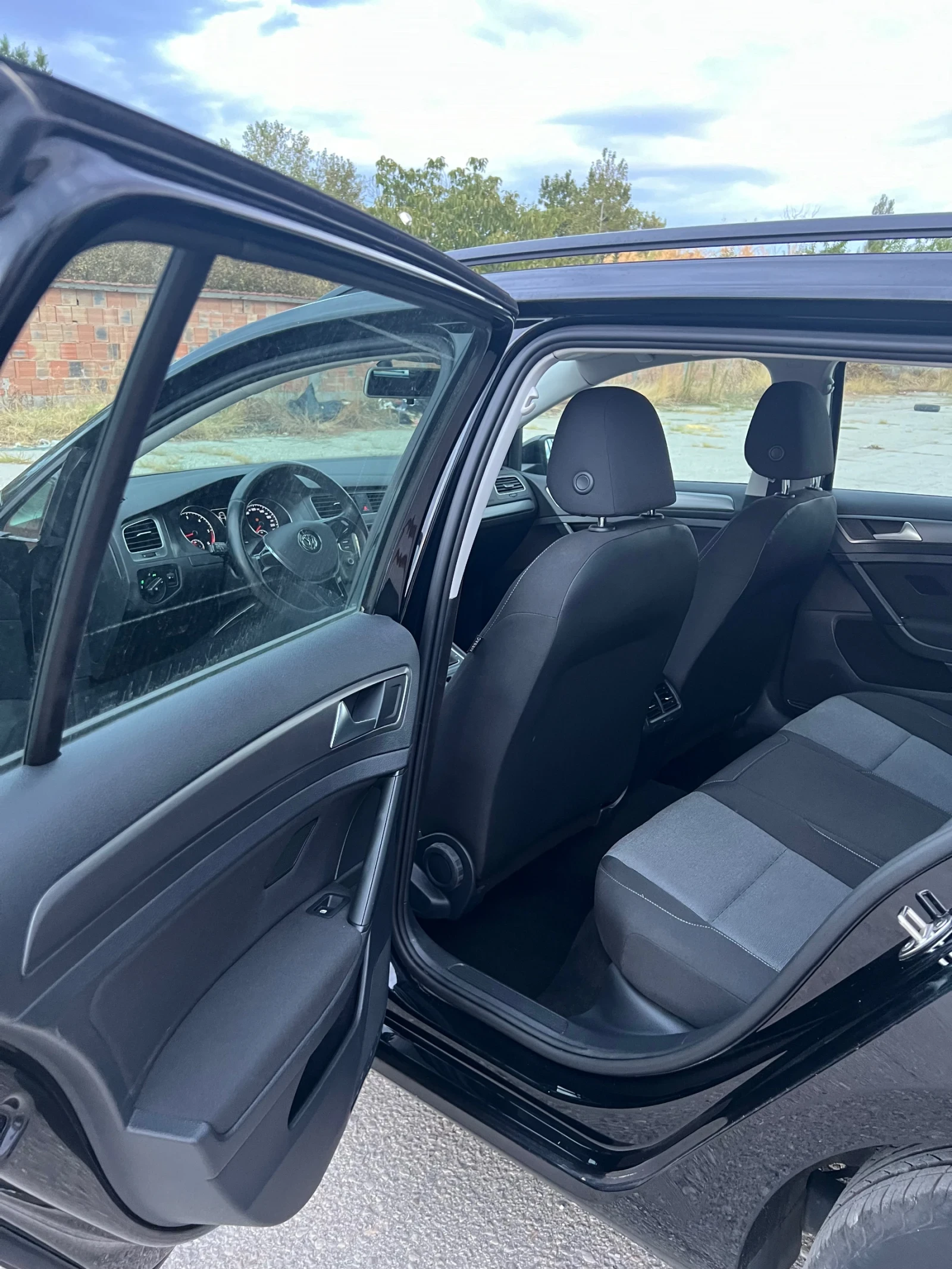 VW Golf Variant 1.6TDI - изображение 10