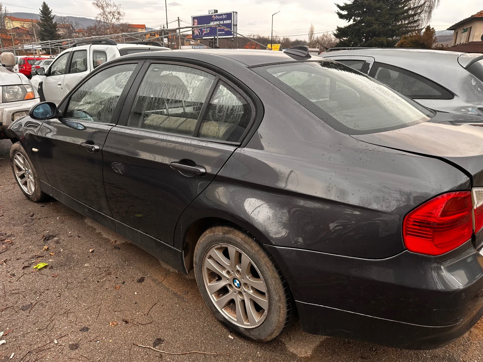 BMW 320  - изображение 2