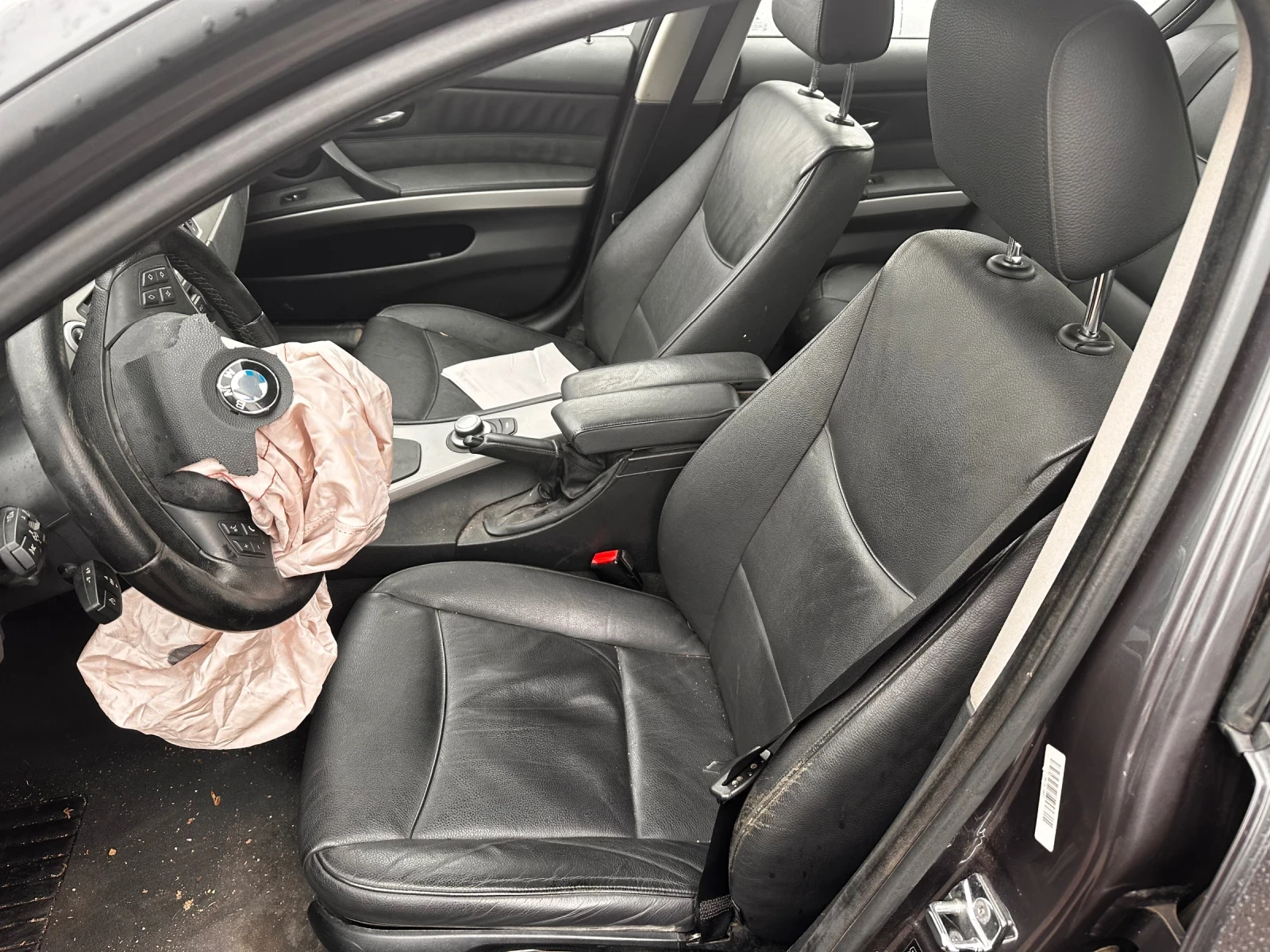 BMW 320  - изображение 6