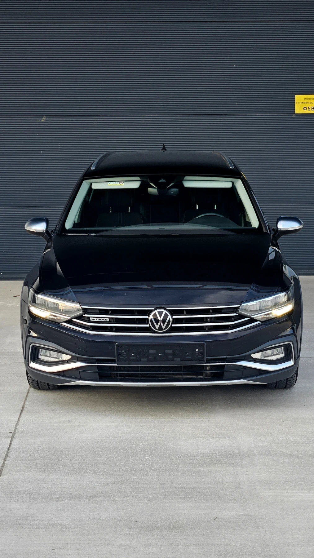 VW Alltrack 200кс, Distronic, Digital, Камера 4х4 - изображение 2
