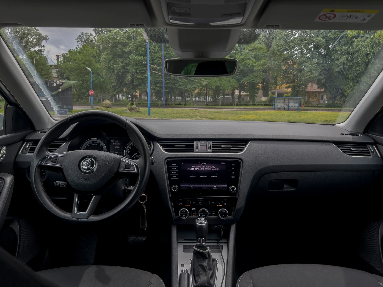 Skoda Octavia 1.6TDI // DSG7 // ВЪРНАТА ОТ ЛИЗИНГ // ОБСЛУЖЕНА  - изображение 9
