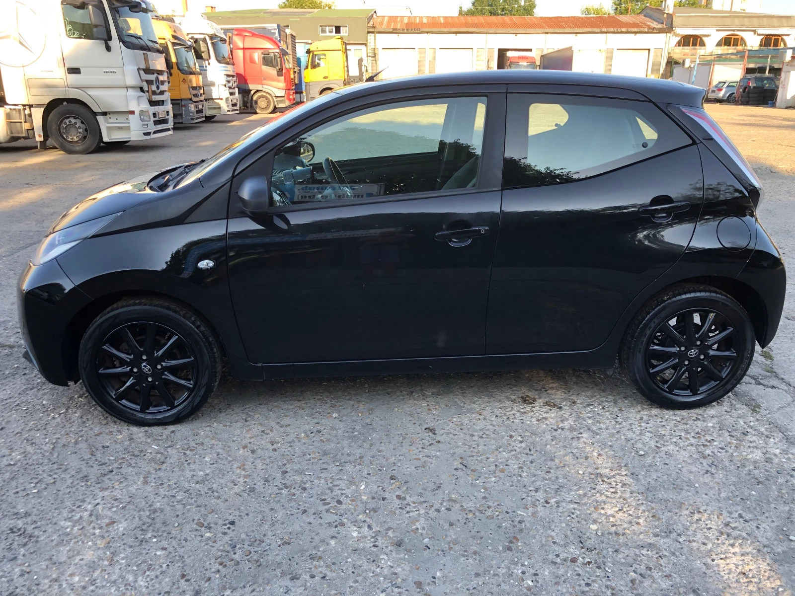 Toyota Aygo 1.0 I - изображение 4