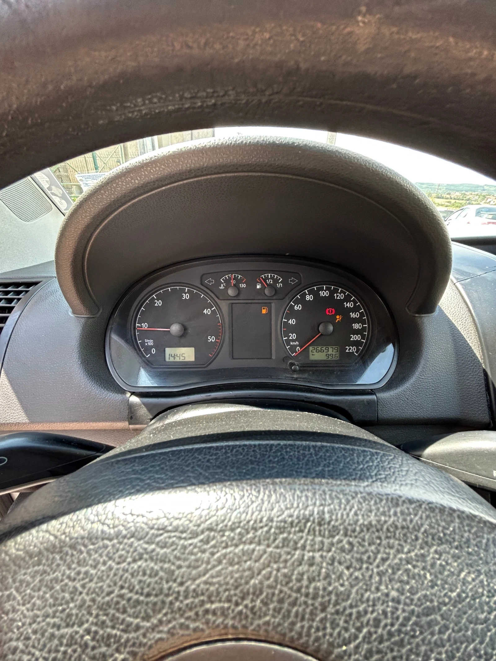 VW Polo  - изображение 9