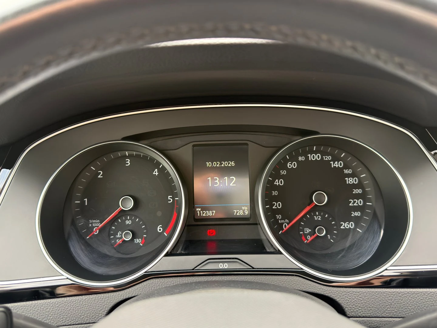 VW Passat Business 2.0 TDI SCR DSG - изображение 10