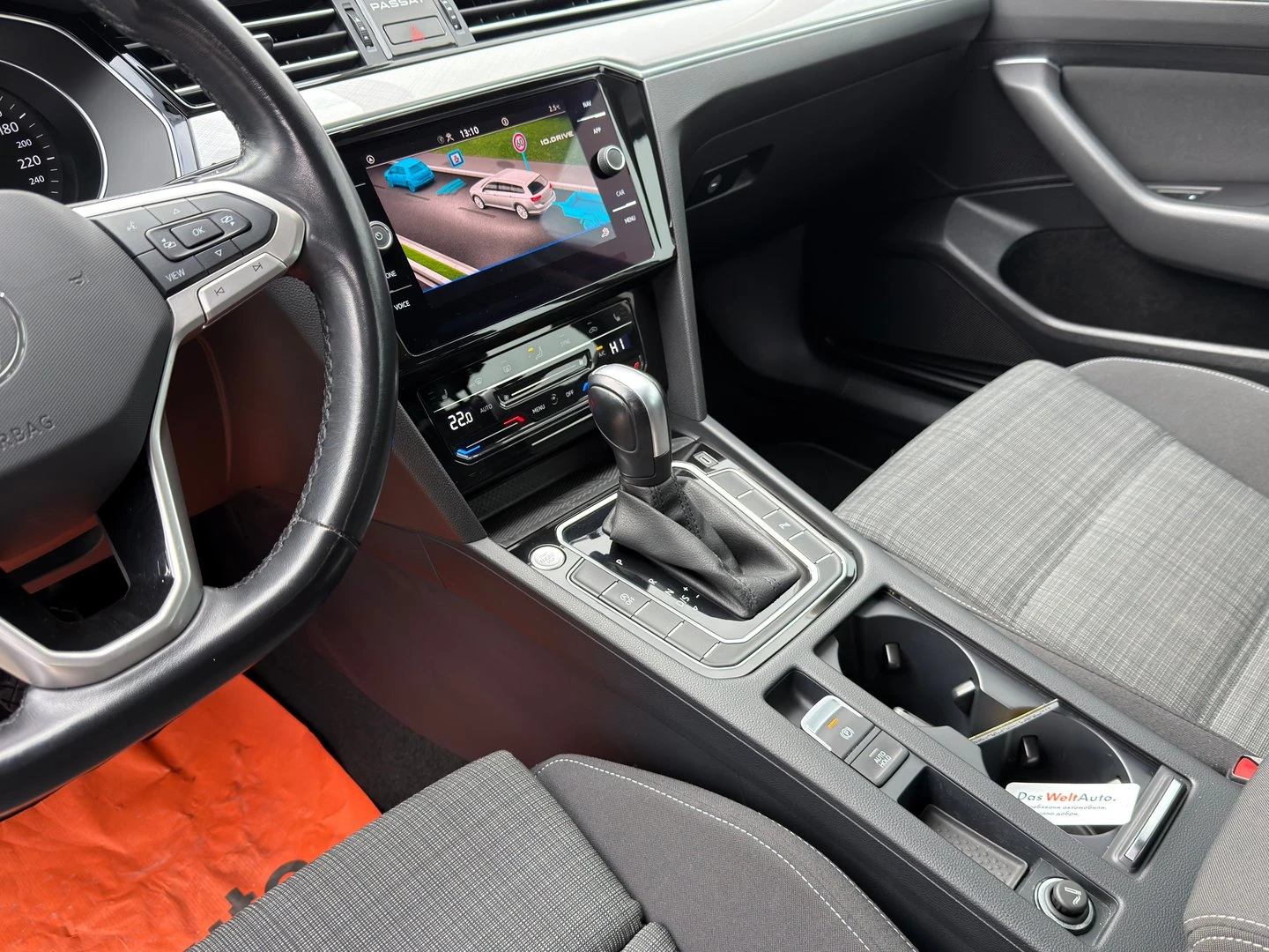 VW Passat Business 2.0 TDI SCR DSG - изображение 9
