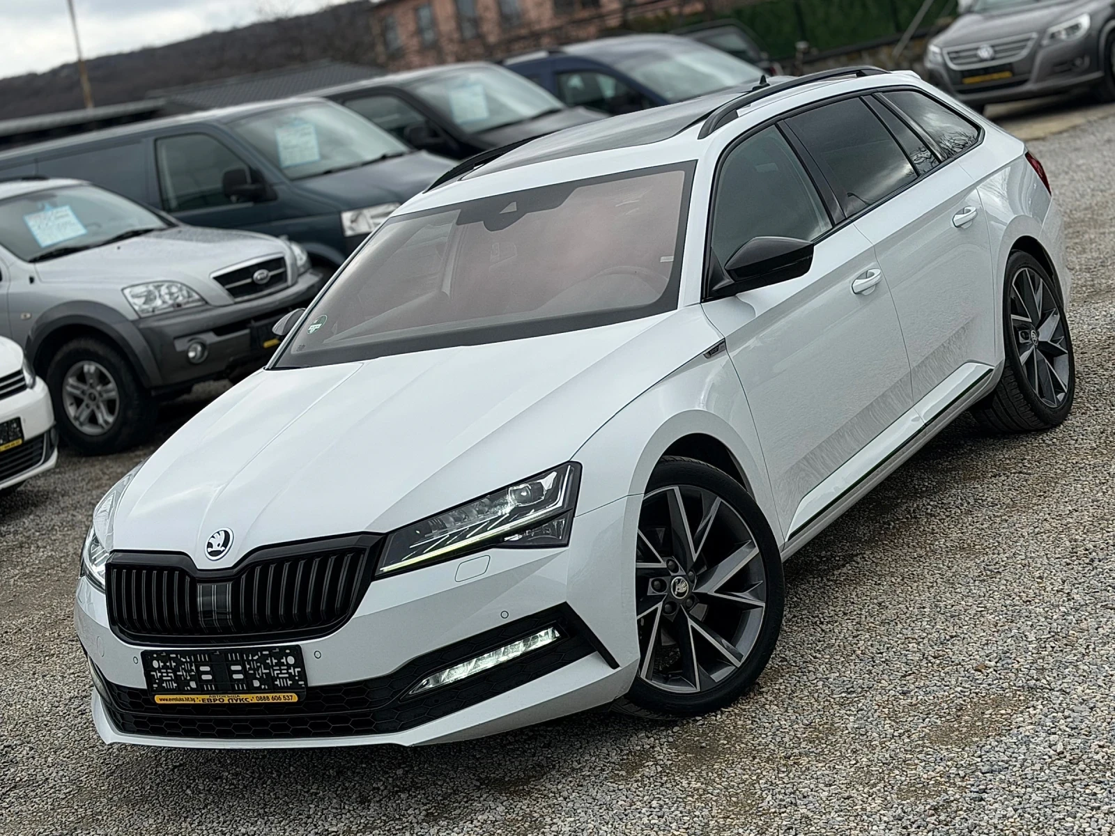 Skoda Superb 2.0TDI 190кс 4x4 SportLine ДИГИТАЛ ПАНОРАМА FULL - изображение 3