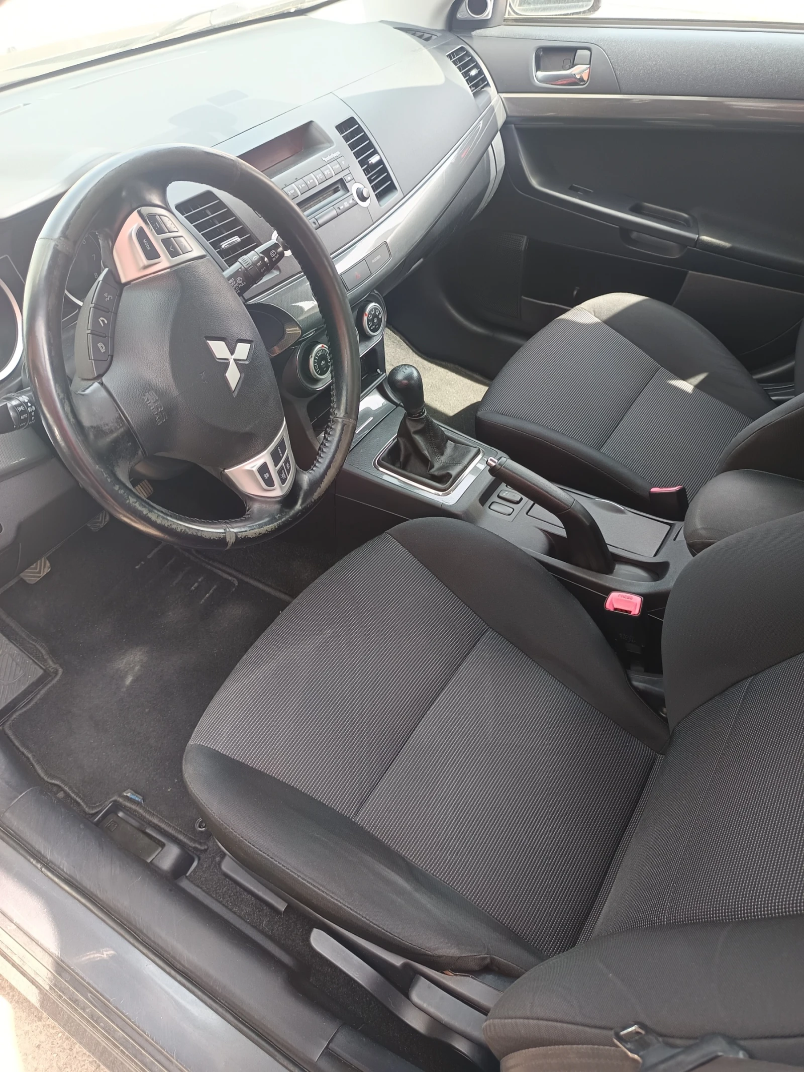 Mitsubishi Lancer Sportback, снимка 10 - Автомобили и джипове - 54178980