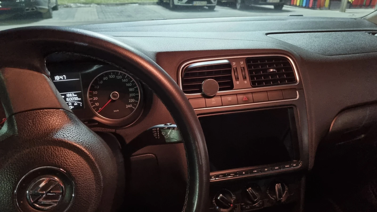 VW Polo, снимка 7 - Автомобили и джипове - 54978981