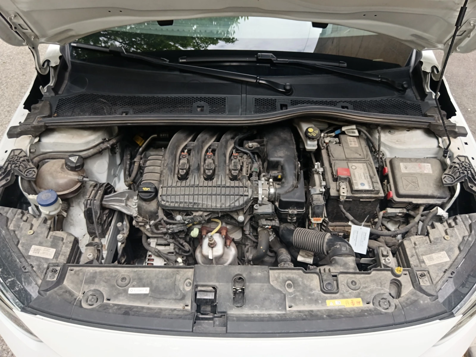 Opel Corsa 1.2i, снимка 16 - Автомобили и джипове - 55240640