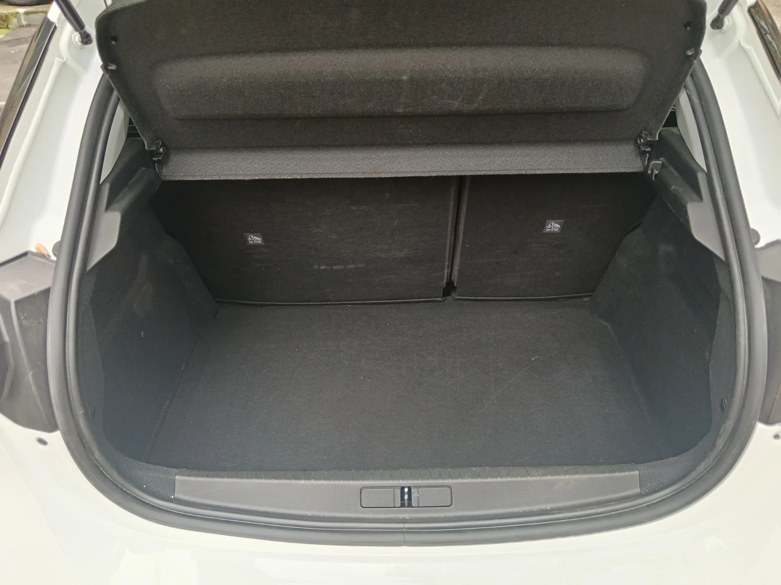 Opel Corsa 1.2i, снимка 13 - Автомобили и джипове - 55240640