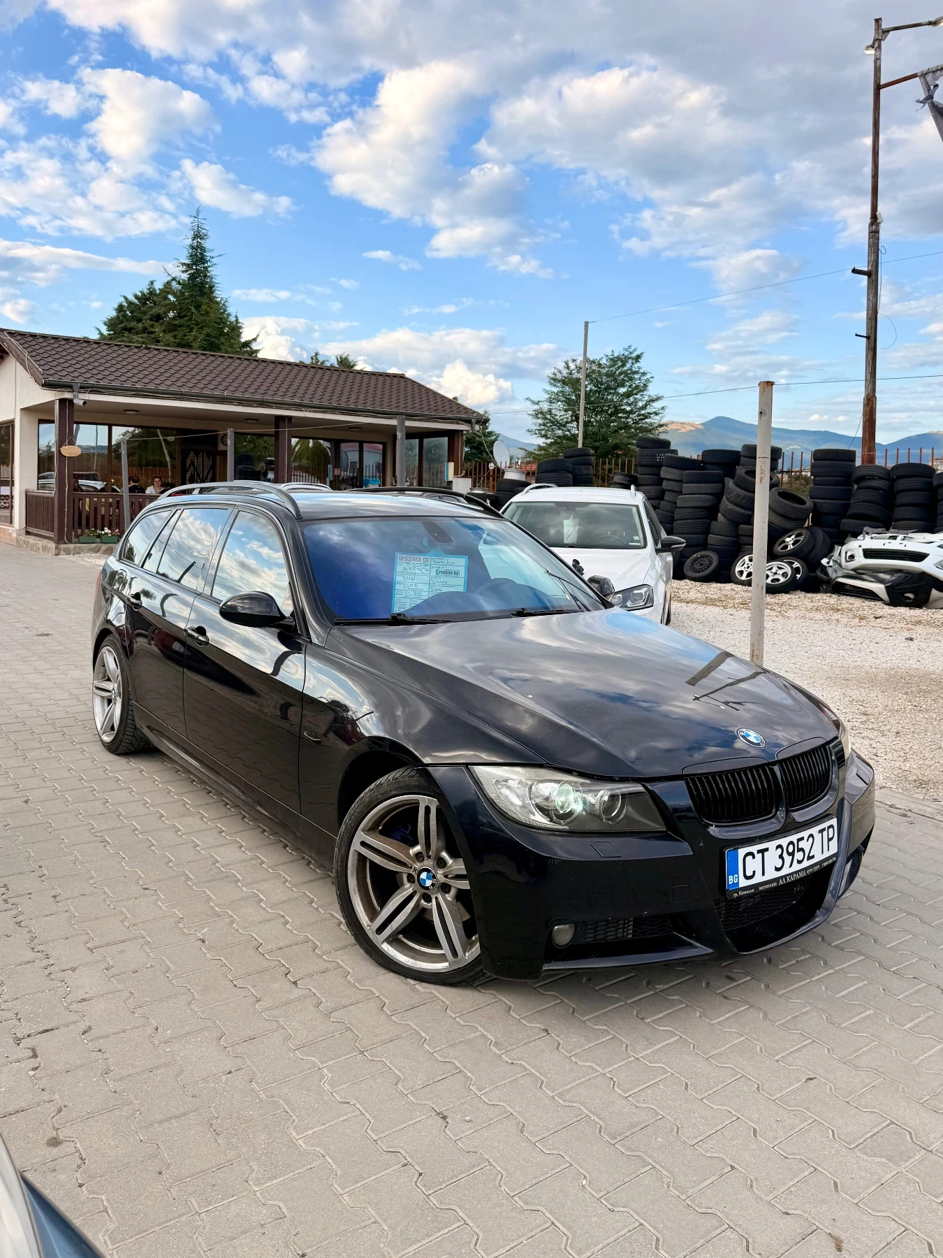 BMW 330 Обслужена* Топ* М Пакет* Реална* , снимка 4 - Автомобили и джипове - 55436577