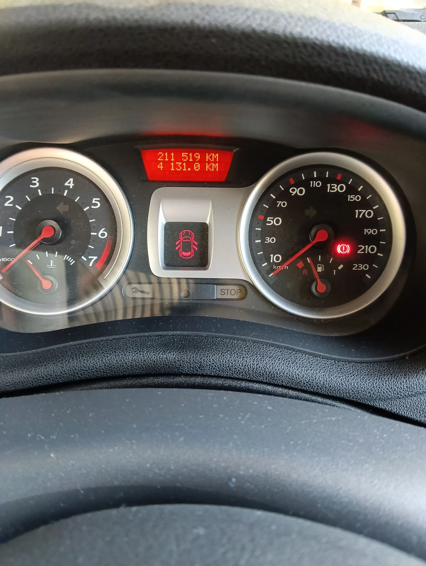 Renault Clio Clio 3 , снимка 8 - Автомобили и джипове - 55770126