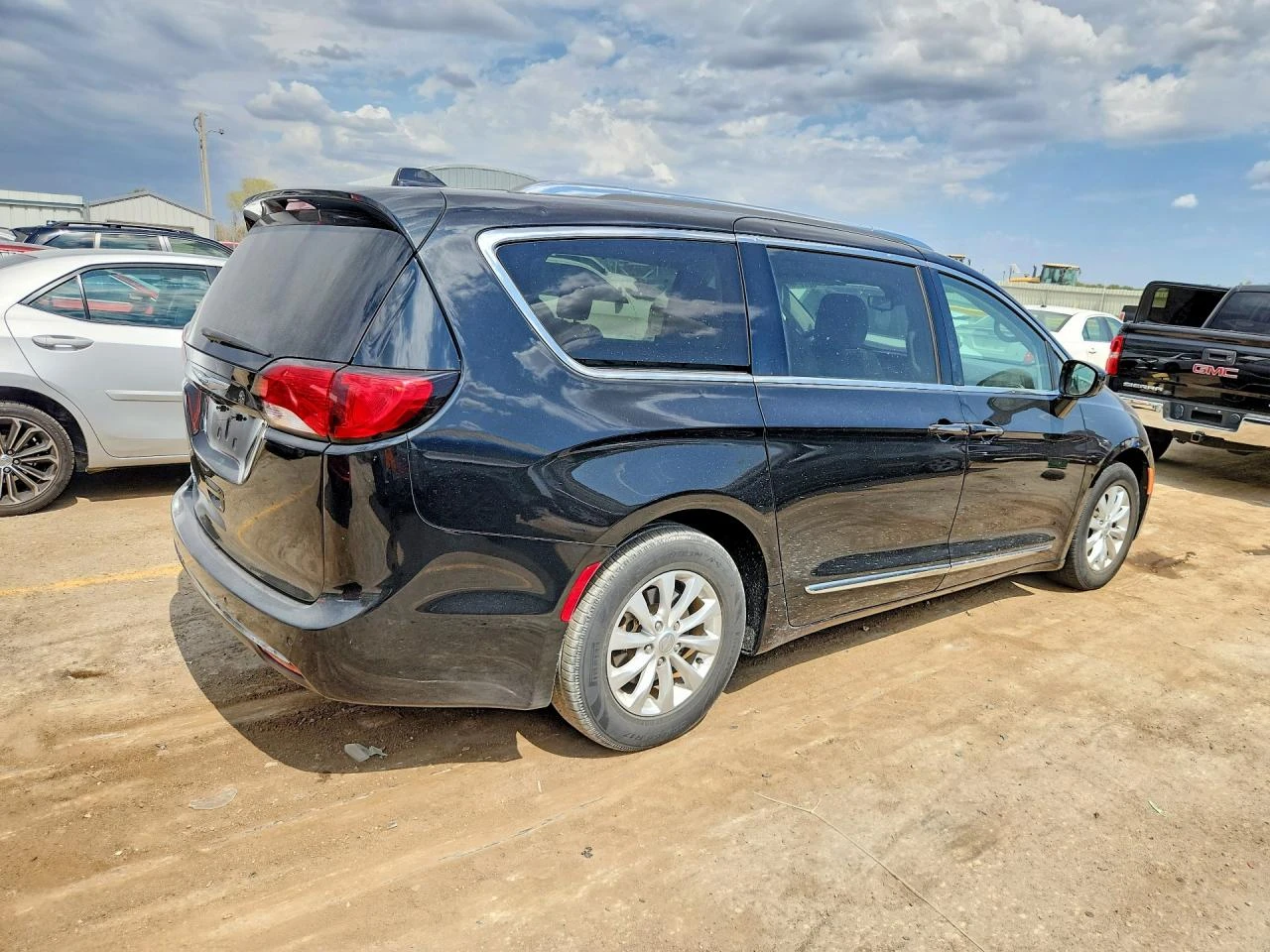 Chrysler Pacifica 3.6l Touring L, снимка 3 - Автомобили и джипове - 56025464