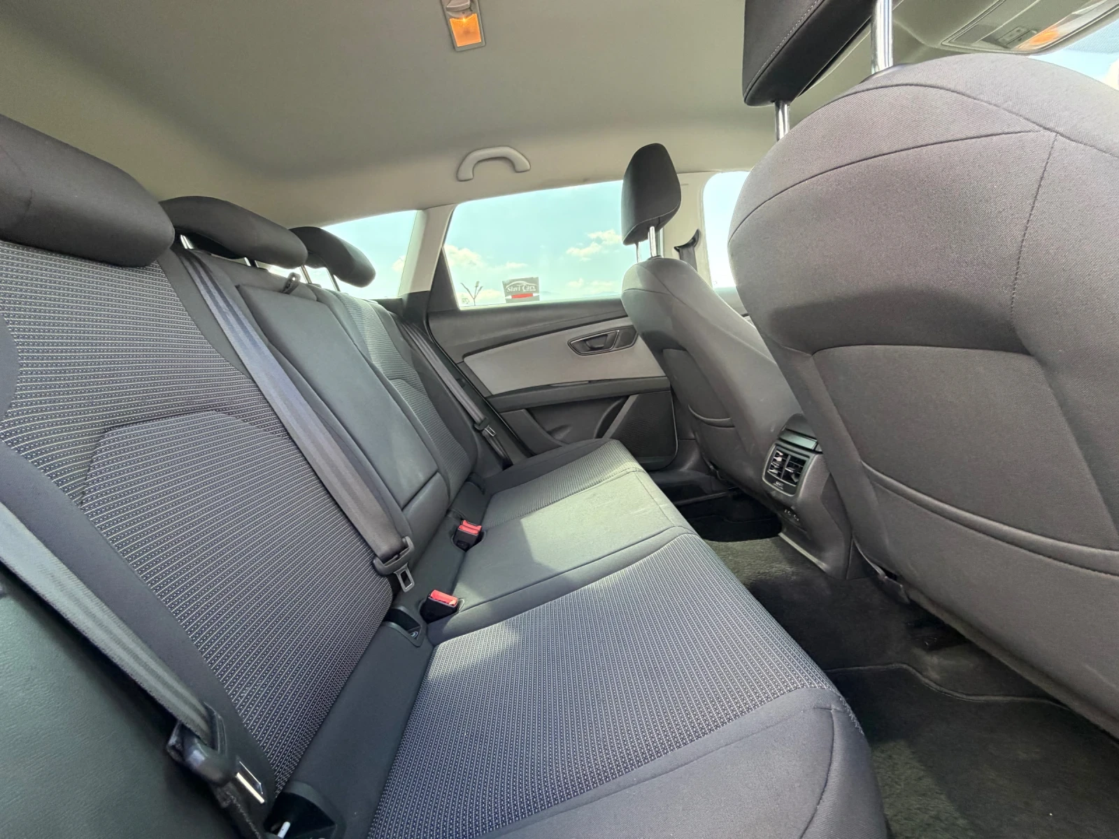 Seat Leon 1.6DSG, снимка 12 - Автомобили и джипове - 56058583