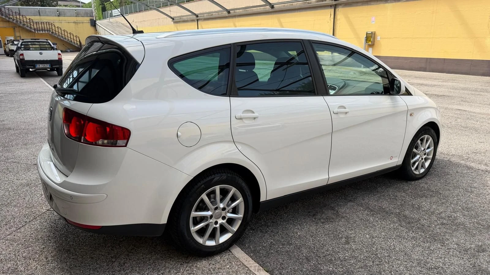Seat Altea Xl, снимка 4 - Автомобили и джипове - 56125178