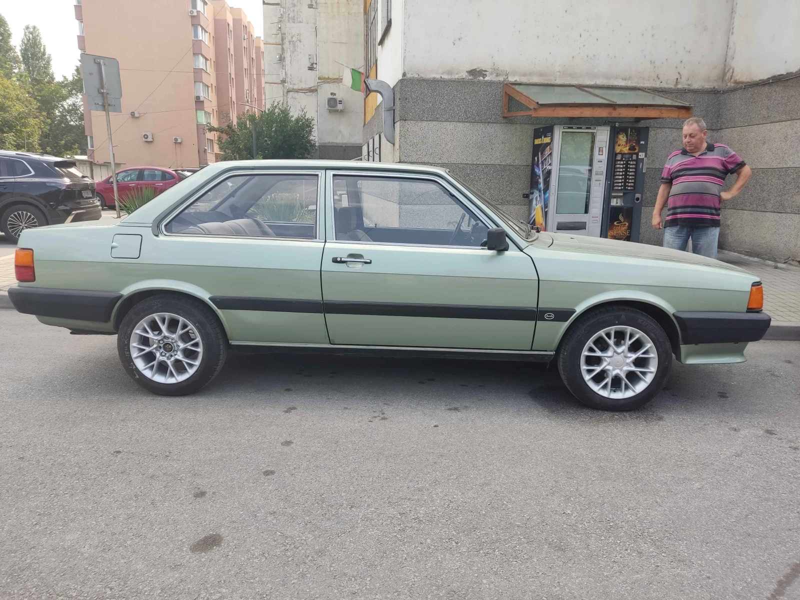 Audi 80 CC Coupe РЕТРО, снимка 8 - Автомобили и джипове - 56181318