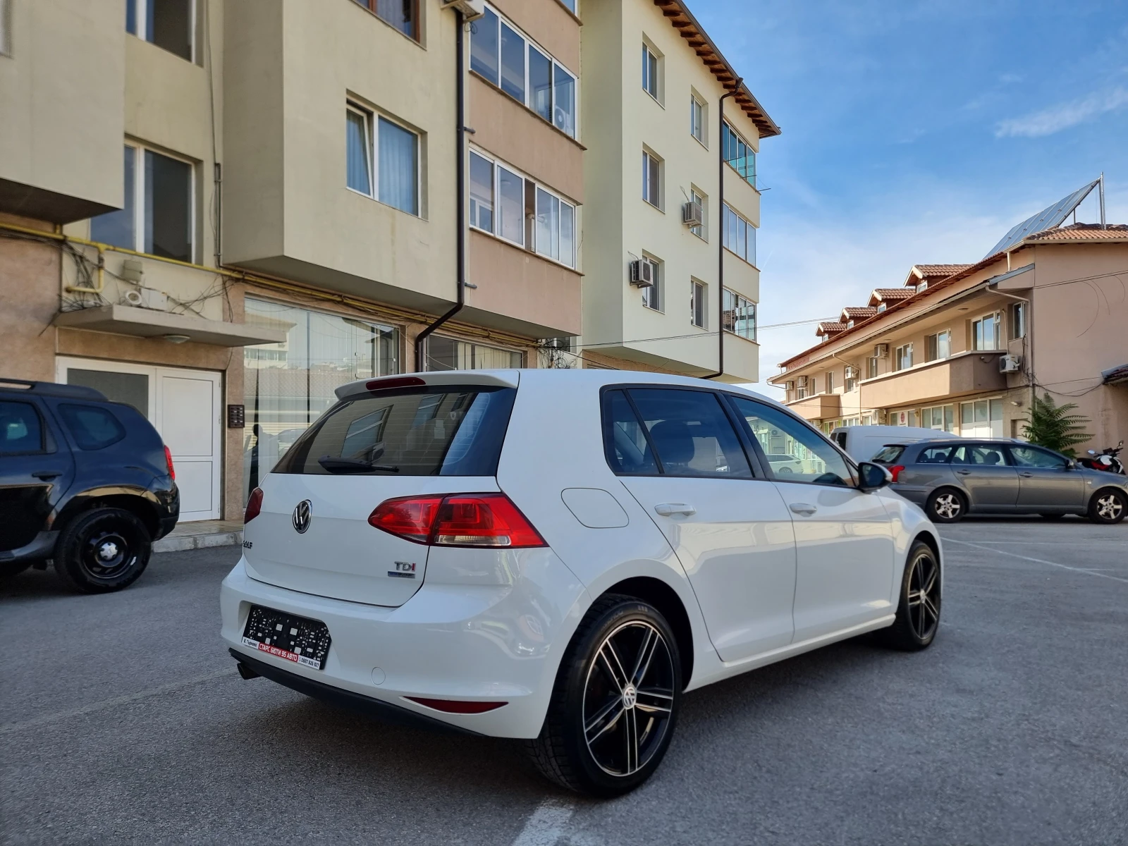 VW Golf 1.6TDI* AVTOMAT* DSG, снимка 7 - Автомобили и джипове - 56269955