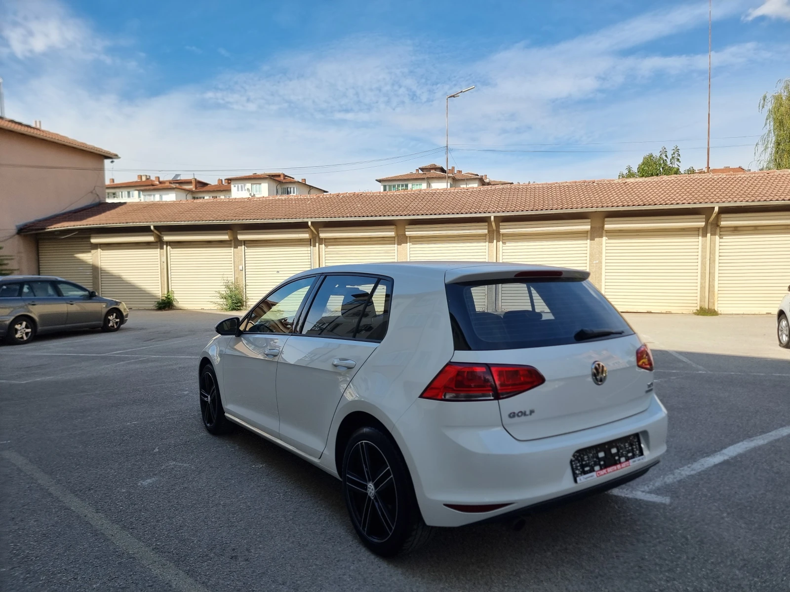 VW Golf 1.6TDI* AVTOMAT* DSG, снимка 9 - Автомобили и джипове - 56269955